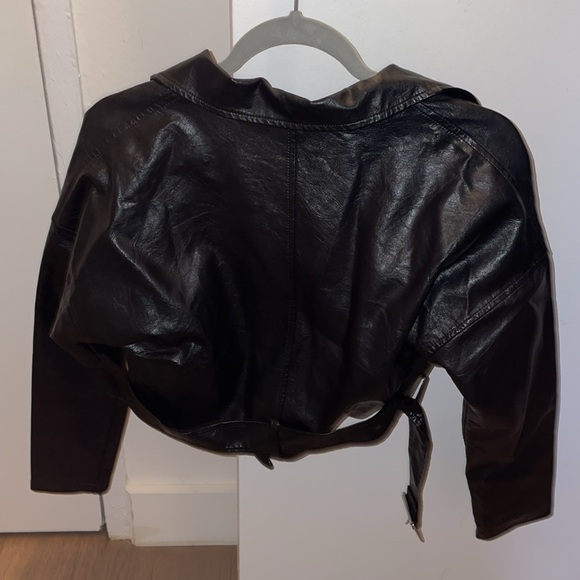 Princess Polly Jada Belted Cropped Leather Jacket - Picture 6 of 6